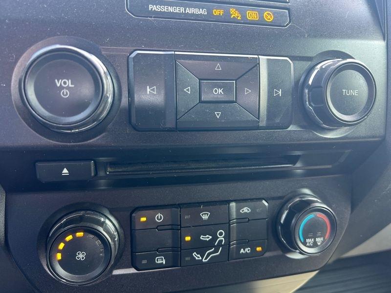 Ford Super Duty F-350 SRW Lariat 4WD SuperCab 168" WB 60" CA 2017