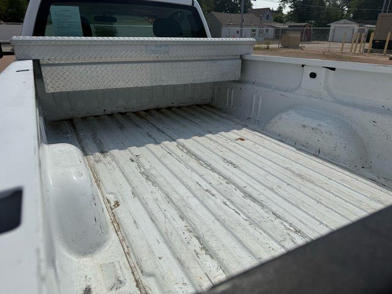Chevrolet Silverado 2500HD 4WD Reg Cab 133.7" Work Truck 2011