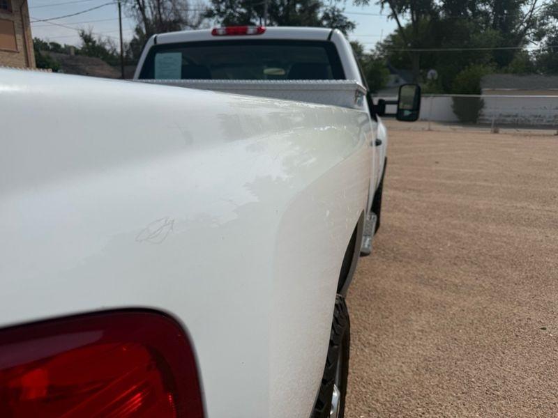 Chevrolet Silverado 2500HD 4WD Reg Cab 133.7" Work Truck 2011