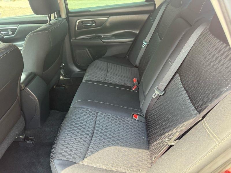 Nissan Altima 2.5 Sedan 2017