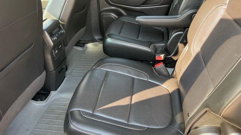 GMC Acadia AWD 4dr SLT 2020