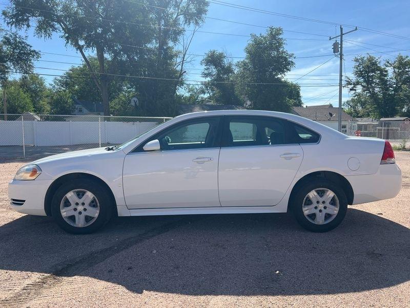 Chevrolet Impala 4dr Sdn LS 2010