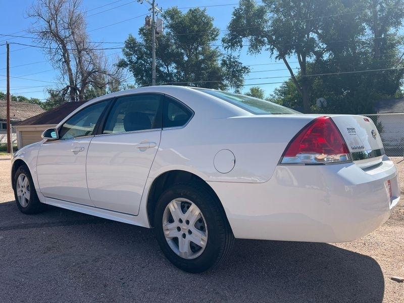 Chevrolet Impala 4dr Sdn LS 2010