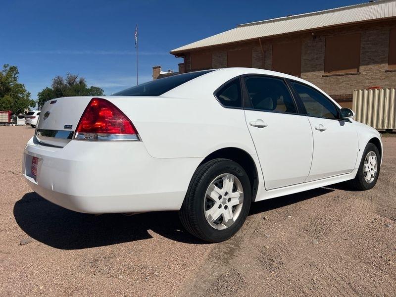 Chevrolet Impala 4dr Sdn LS 2010