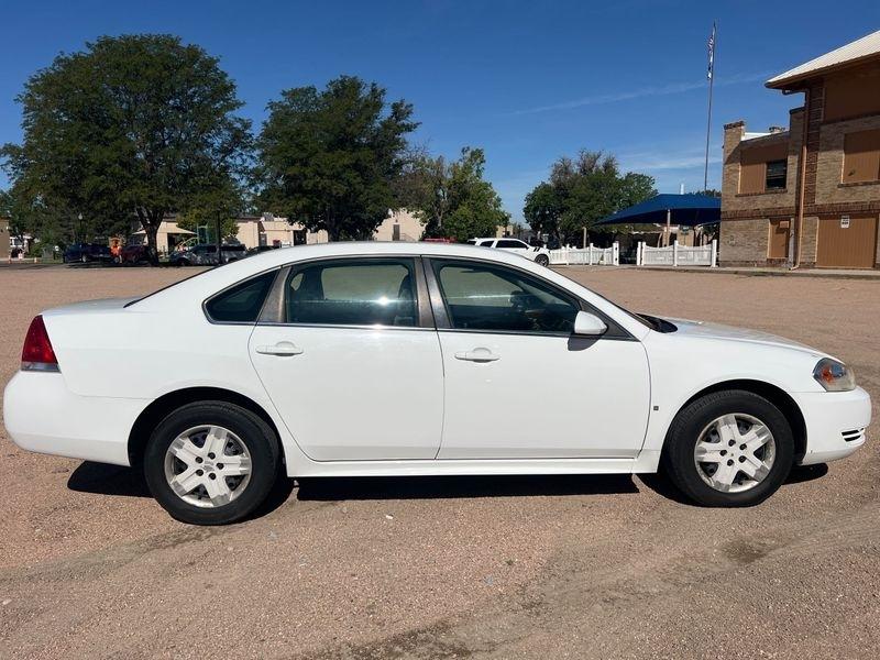 Chevrolet Impala 4dr Sdn LS 2010
