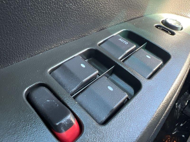 Chevrolet Impala 4dr Sdn LS 2010