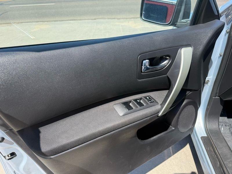 Nissan Rogue AWD 4dr SV 2011