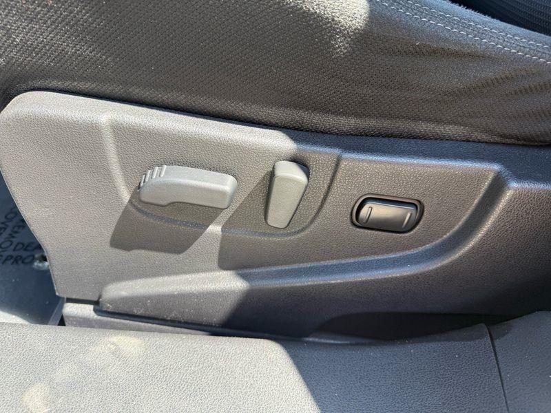 Nissan Rogue AWD 4dr SV 2011
