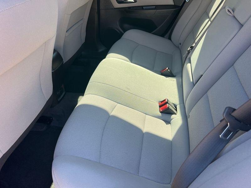 Chevrolet Cruze 4dr Sdn Auto 1LT 2013