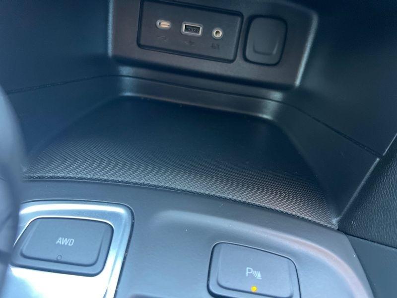 Chevrolet Equinox AWD 4dr LT w/1LT 2024