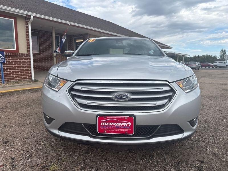 Ford Taurus Limited FWD 2019
