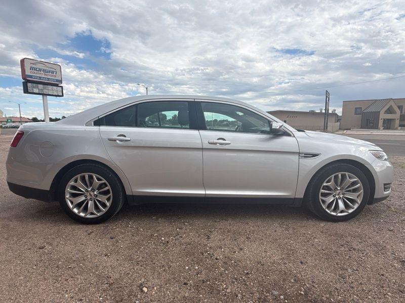 Ford Taurus Limited FWD 2019