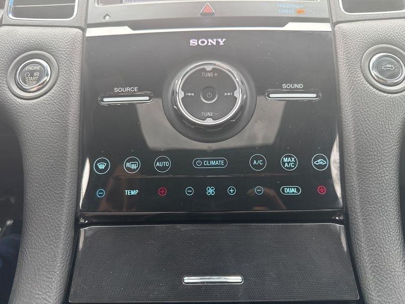 Ford Taurus Limited FWD 2019