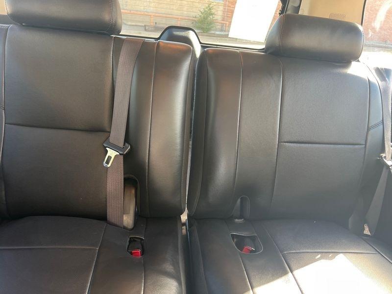 Chevrolet Suburban 4WD 4dr 1500 LTZ 2011