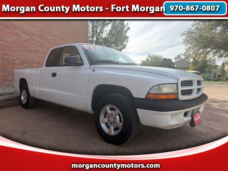 Dodge Dakota Club Cab 131" WB Sport 2001