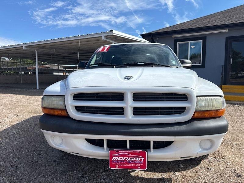 Dodge Dakota Club Cab 131" WB Sport 2001