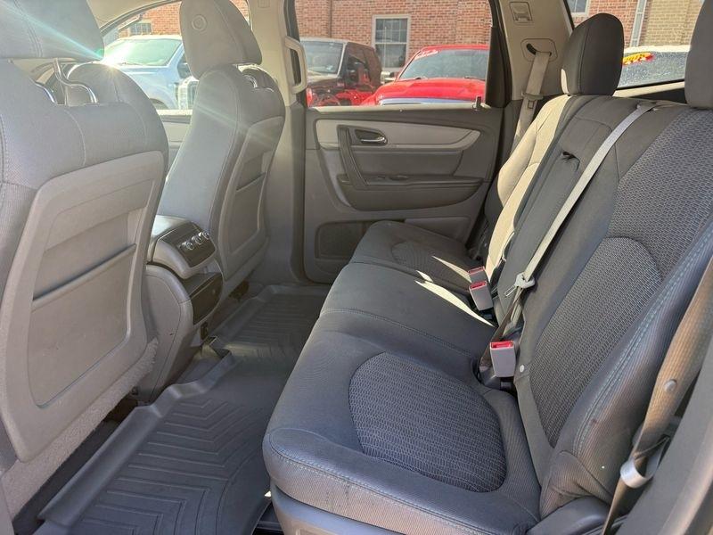 Chevrolet Traverse FWD 4dr LS w/1LS 2016