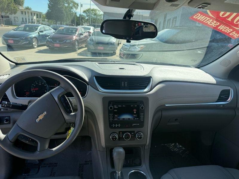 Chevrolet Traverse FWD 4dr LS w/1LS 2016