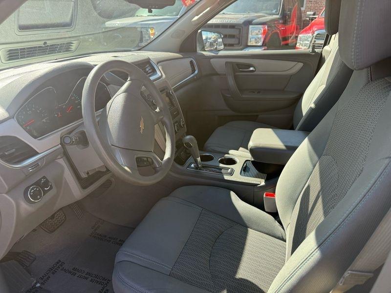 Chevrolet Traverse FWD 4dr LS w/1LS 2016