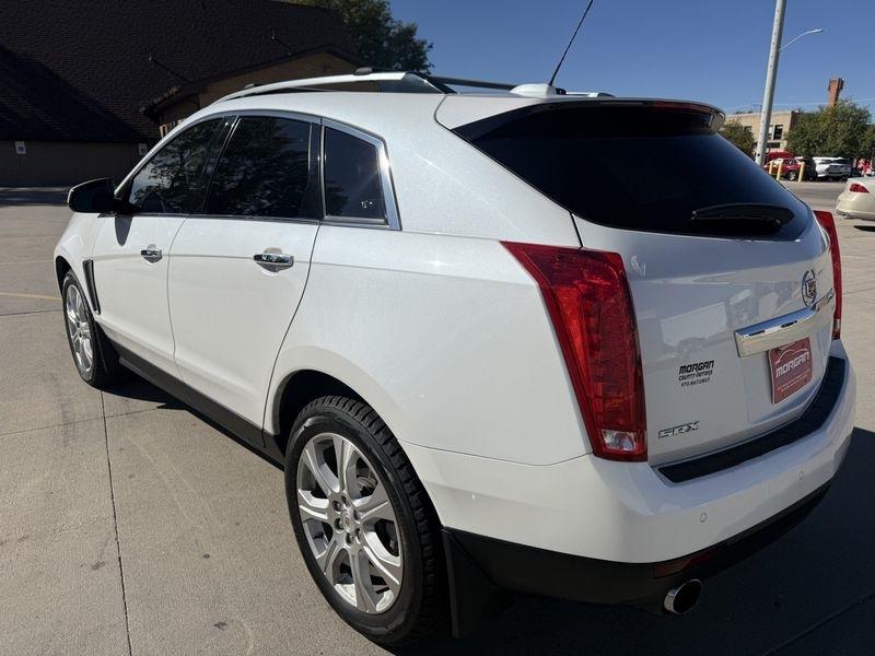 Cadillac SRX FWD 4dr Performance Collection 2016