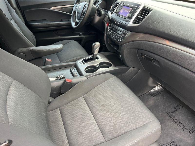 Honda Ridgeline Sport 4x4 Crew Cab 5.3' Bed 2017
