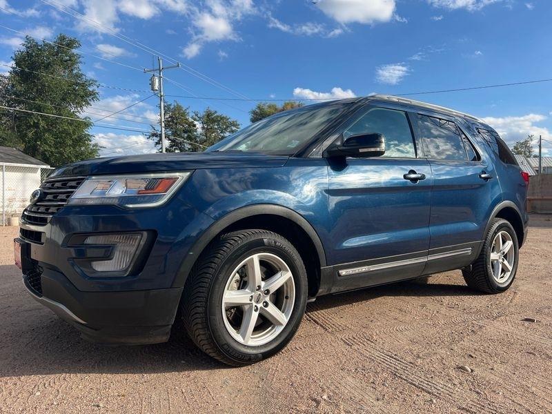 Ford Explorer XLT 4WD 2017
