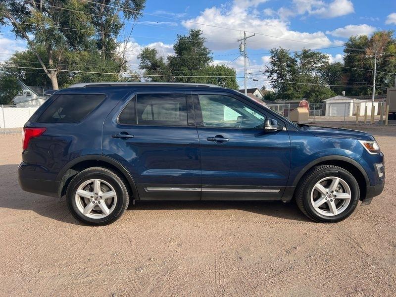 Ford Explorer XLT 4WD 2017