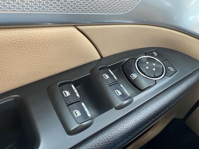 Ford Explorer XLT 4WD 2017