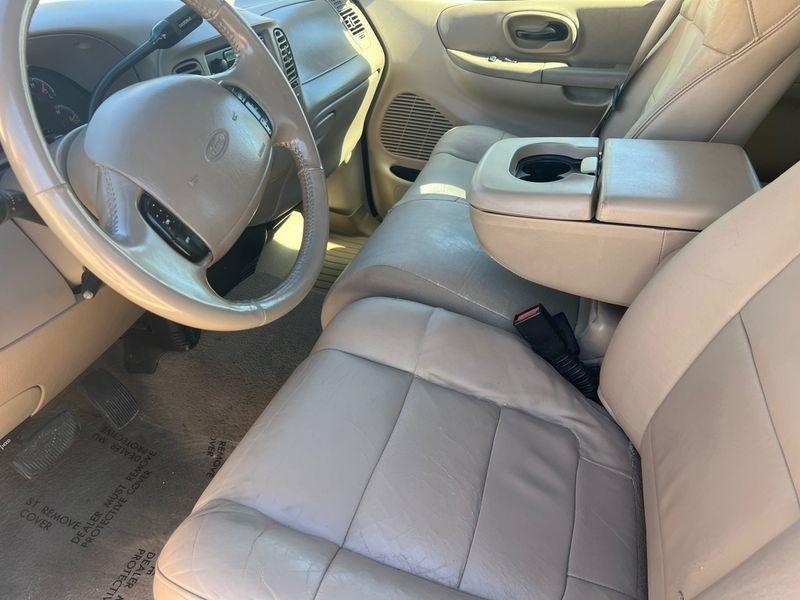 Ford F-150 Supercab 139" King Ranch 2002