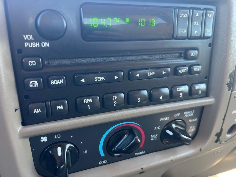 Ford F-150 Supercab 139" King Ranch 2002