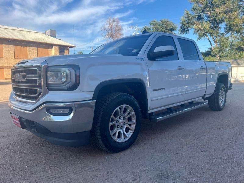 GMC Sierra 1500 4WD Crew Cab 153.0" SLE 2018