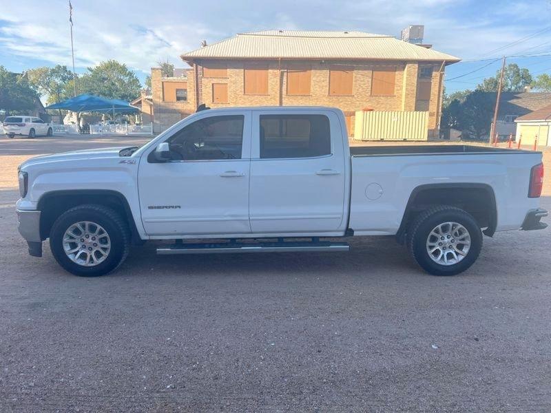 GMC Sierra 1500 4WD Crew Cab 153.0" SLE 2018