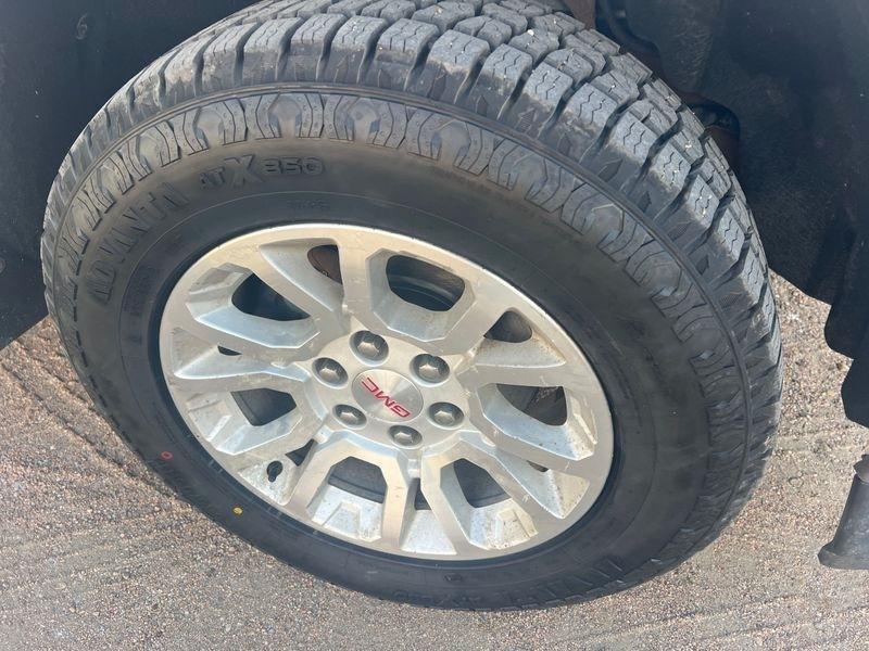 GMC Sierra 1500 4WD Crew Cab 153.0" SLE 2018