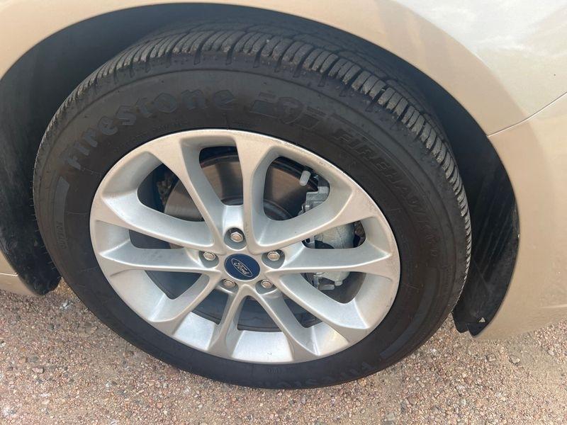 Ford Fusion SE FWD 2019