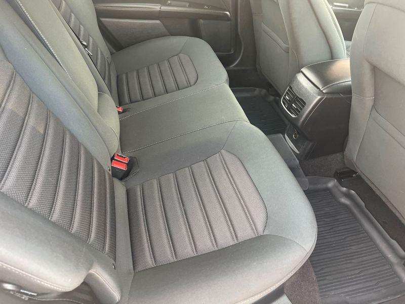 Ford Fusion SE FWD 2019