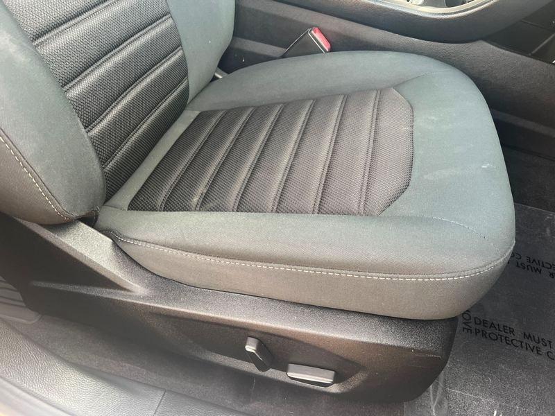 Ford Fusion SE FWD 2019