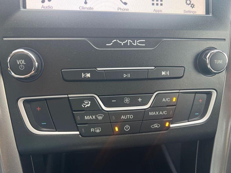 Ford Fusion SE FWD 2019