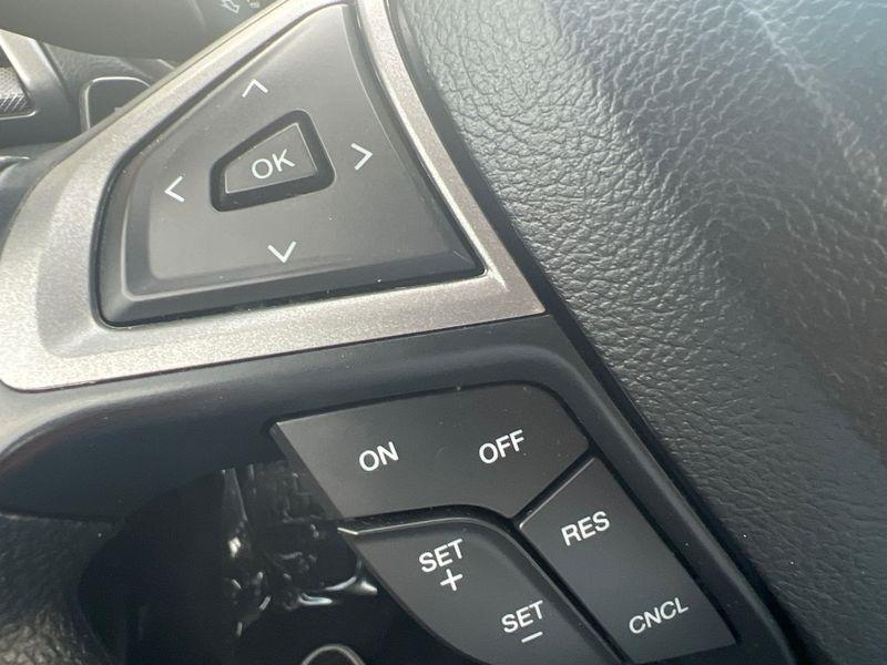 Ford Fusion SE FWD 2019