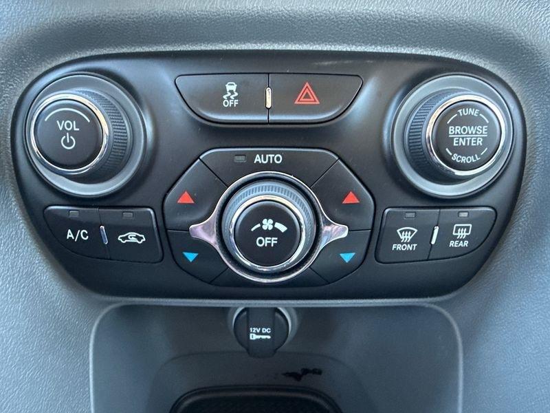 Dodge Dart 4dr Sdn Limited 2013