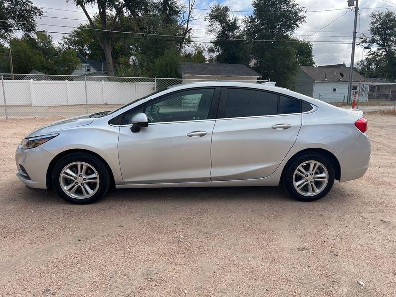 Chevrolet Cruze 4dr Sdn 1.4L LT w/1SD 2017