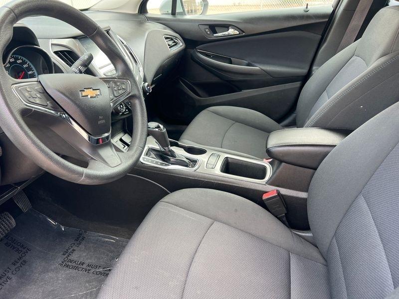 Chevrolet Cruze 4dr Sdn 1.4L LT w/1SD 2017