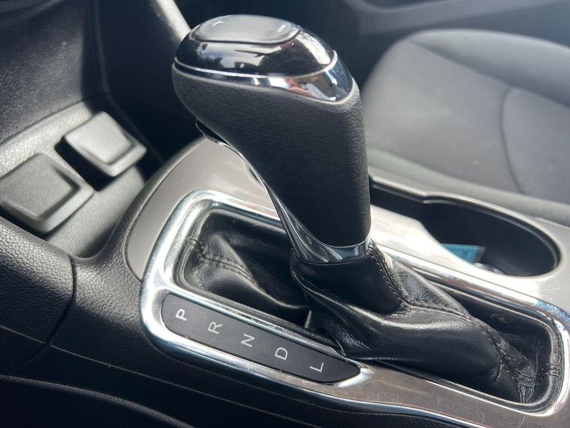 Chevrolet Cruze 4dr Sdn 1.4L LT w/1SD 2017