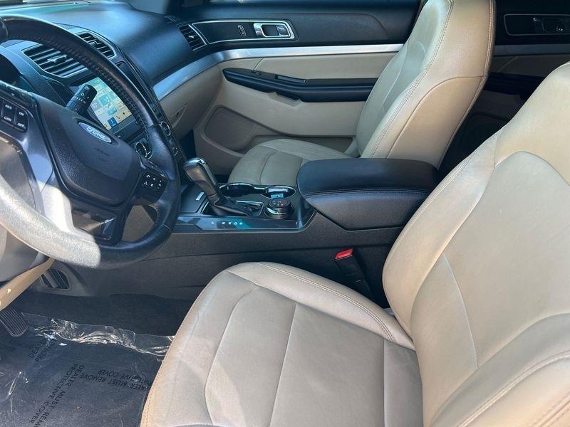 Ford Explorer XLT 4WD 2017