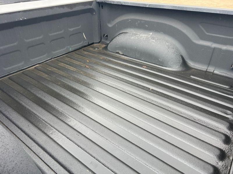 RAM 1500 4WD Crew Cab 140.5" Laramie 2014