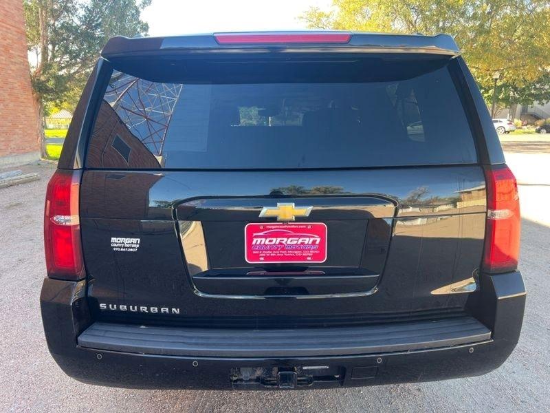 Chevrolet Suburban 4WD 4dr 1500 LT 2019