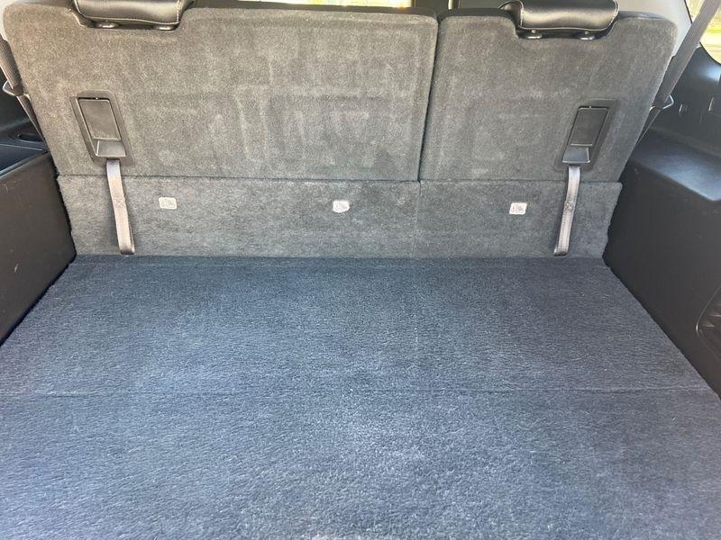 Chevrolet Suburban 4WD 4dr 1500 LT 2019