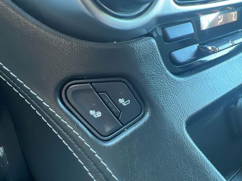Chevrolet Suburban 4WD 4dr 1500 LT 2019