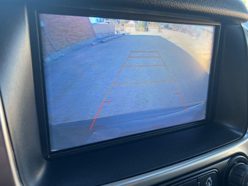 Chevrolet Suburban 4WD 4dr 1500 LT 2019