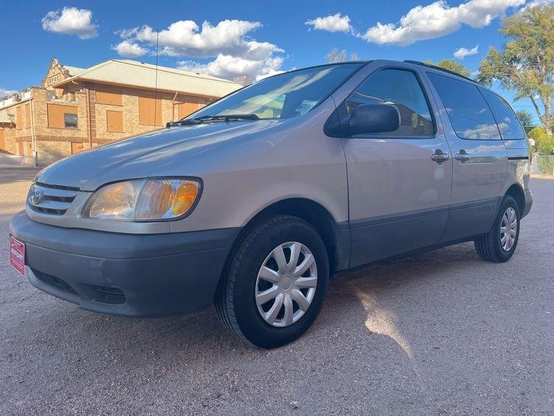 Toyota Sienna 5dr XLE (Natl) 2002