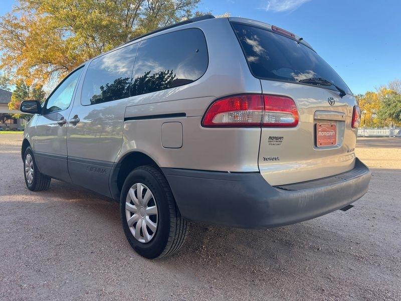 Toyota Sienna 5dr XLE (Natl) 2002